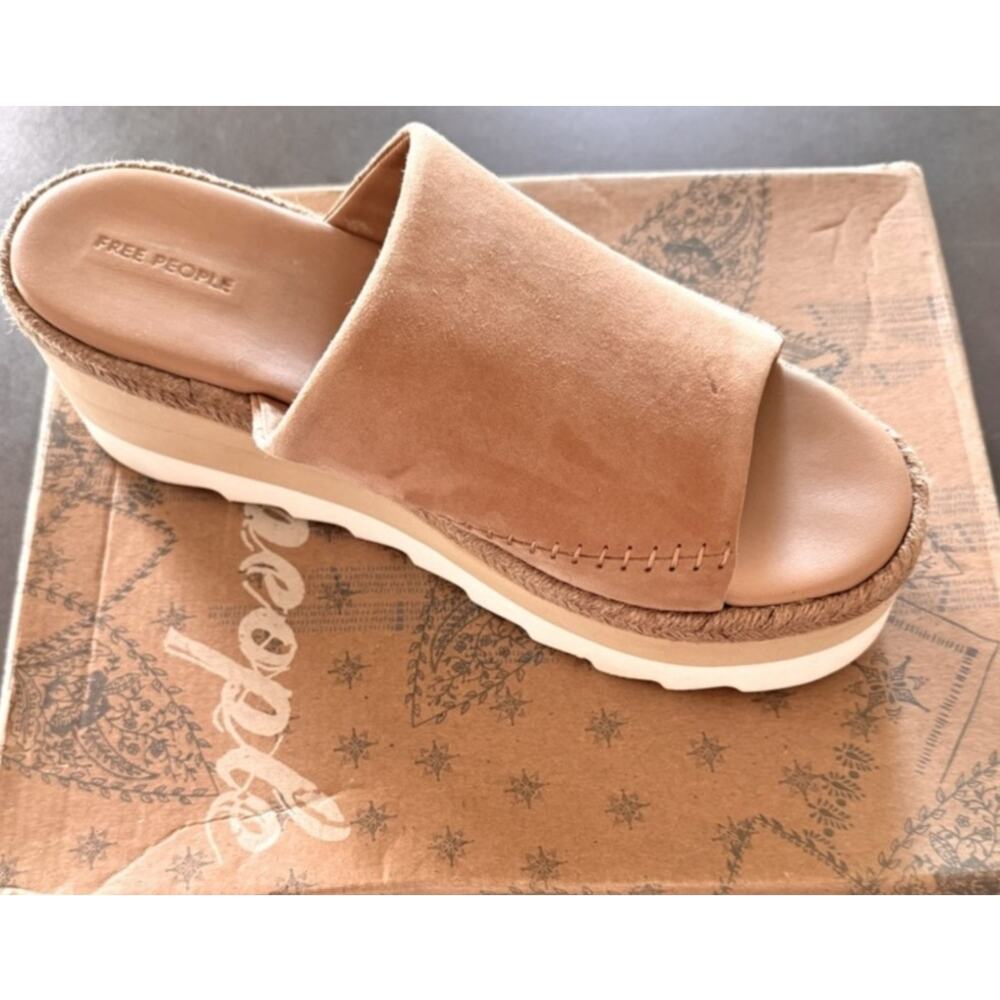 Free People Santorini Espadrille  Womens Size 9.5 wide New in Box soft leather